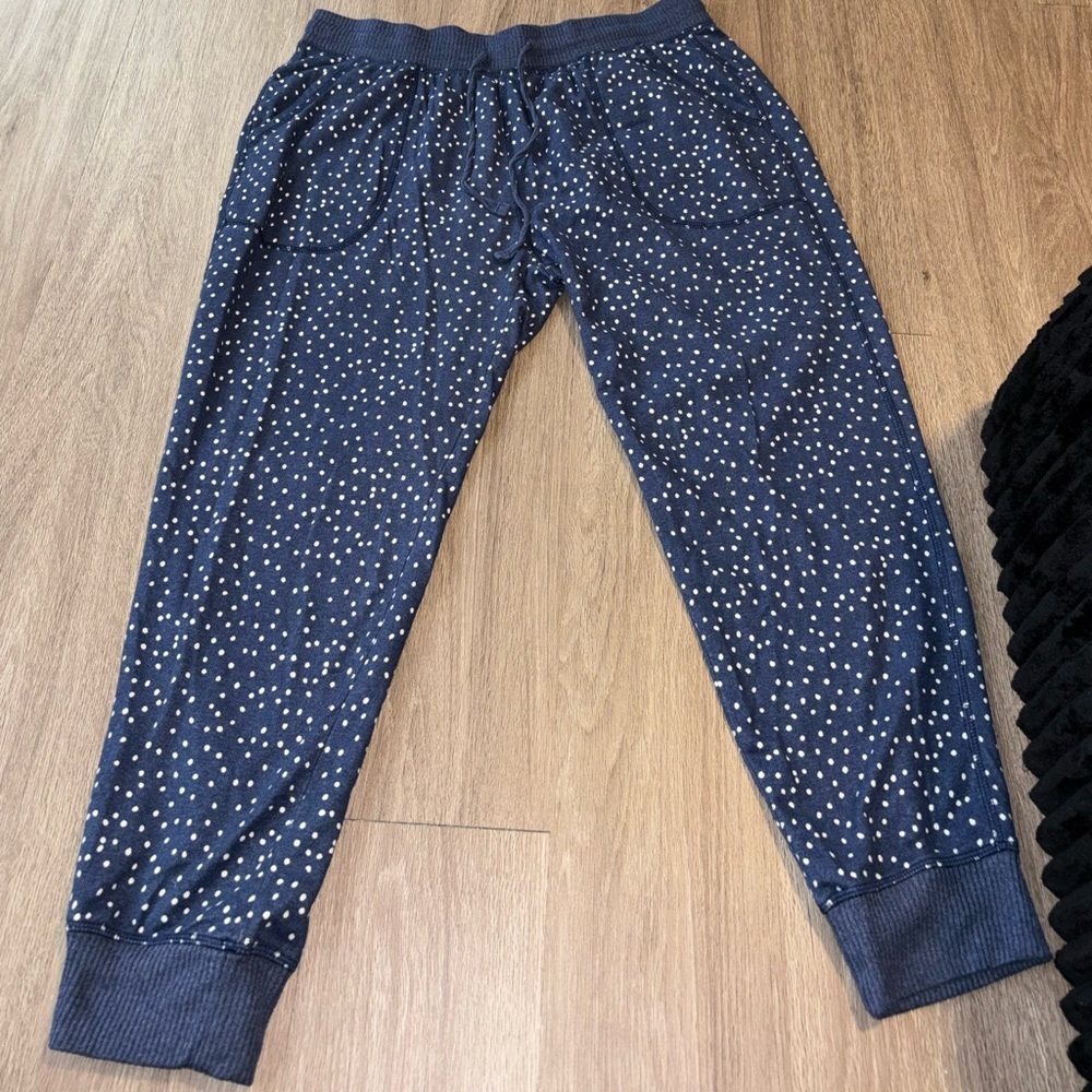 Karen Neuburger Navy Polka Dot Joggers Size Large